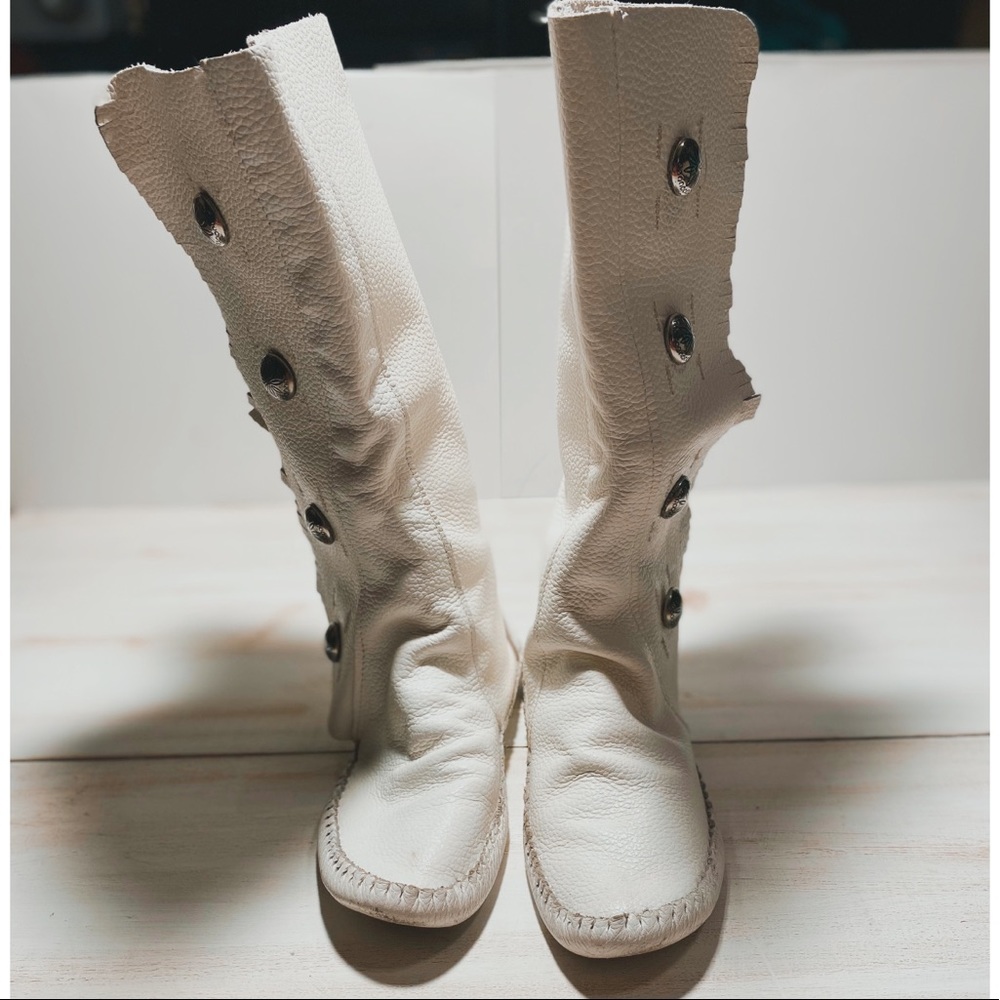 Vintage Tall White Leather Moccasins size 8